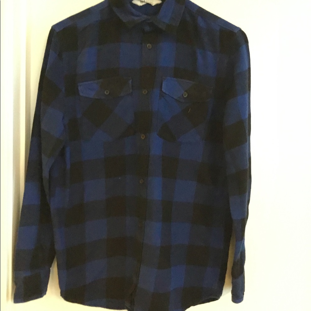 H&M Blue/ Black Plead Flannel Long Sleeved Shirt Size Large. $25 - Picture 8 of 8